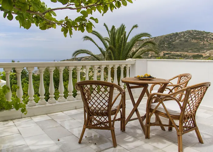 Petrino בית הארחה Ambrami