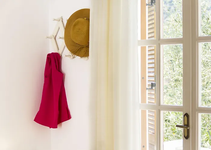 בית הארחה Petrino Ambrami